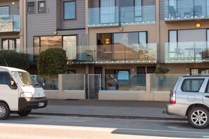 Exterior - Tahuna Lakefront Luxury (Queenstown)