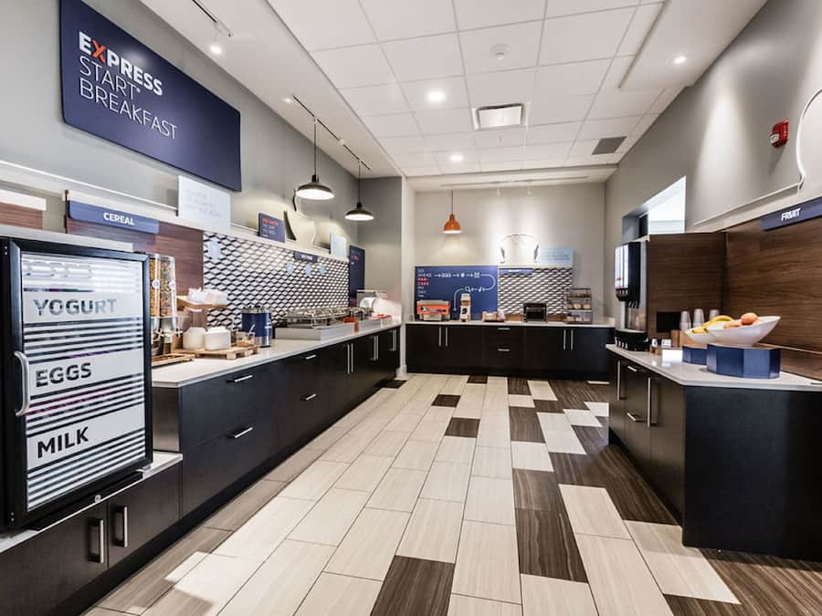 Tägliches inbegriffenes Frühstücksbuffet