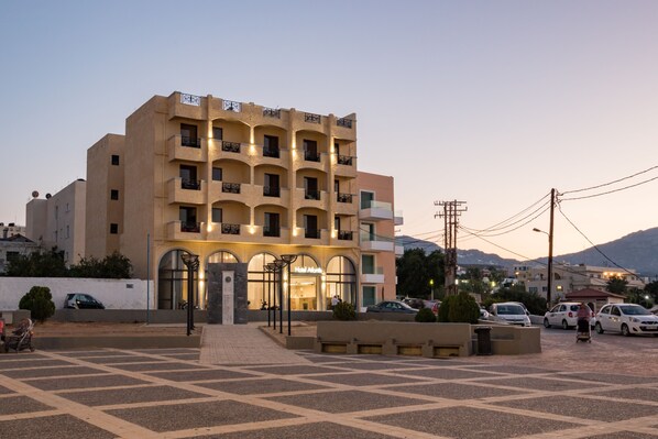 واجهة المنشأة