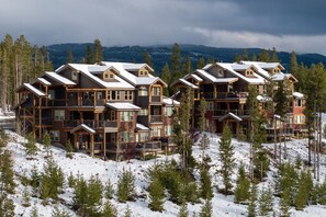 Condo, 2 Bedrooms | Exterior - Cozens Pointe E 102 2 Bedroom Condo by RedAwning (Fraser)