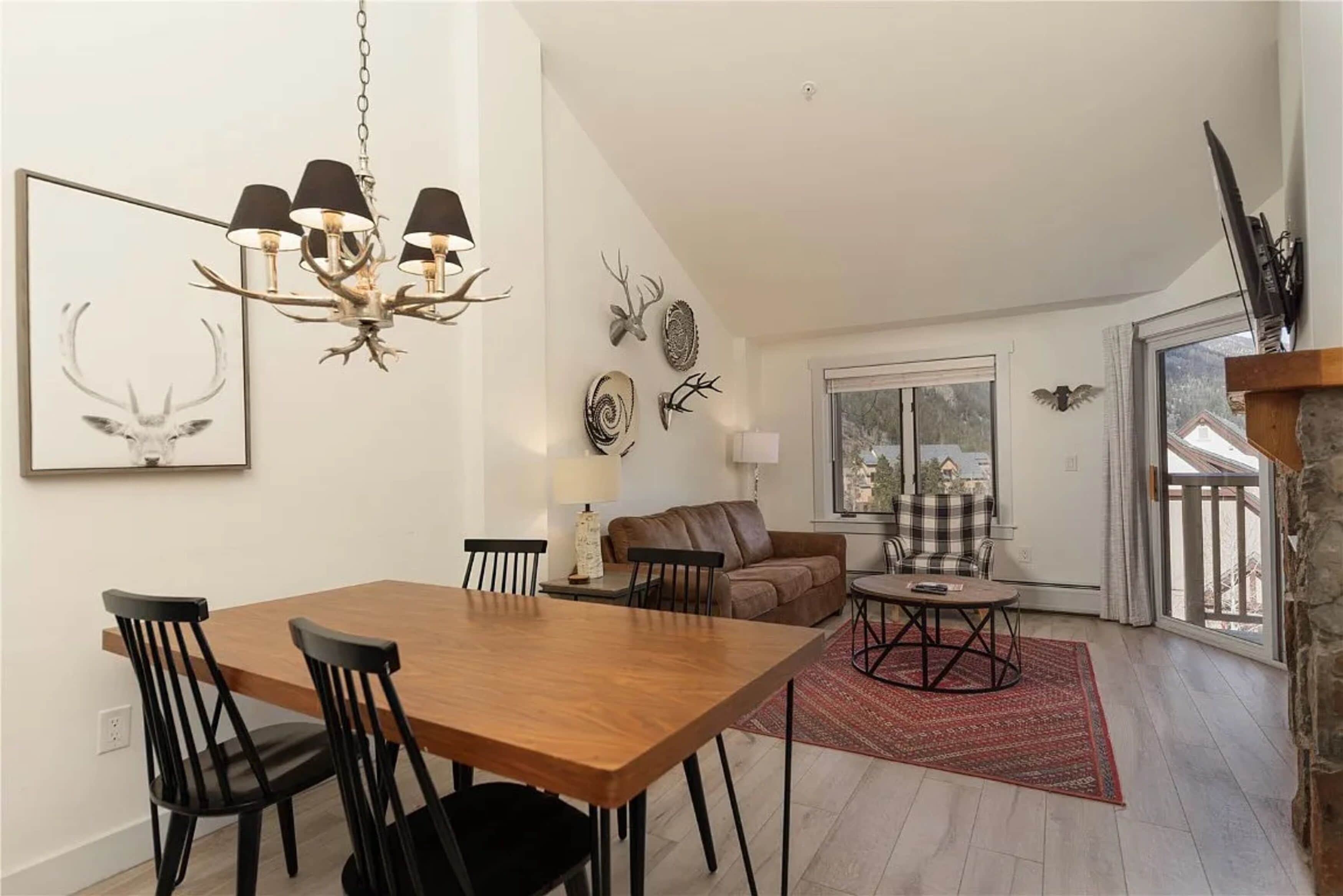 Condo, 1 Bedroom | Living area