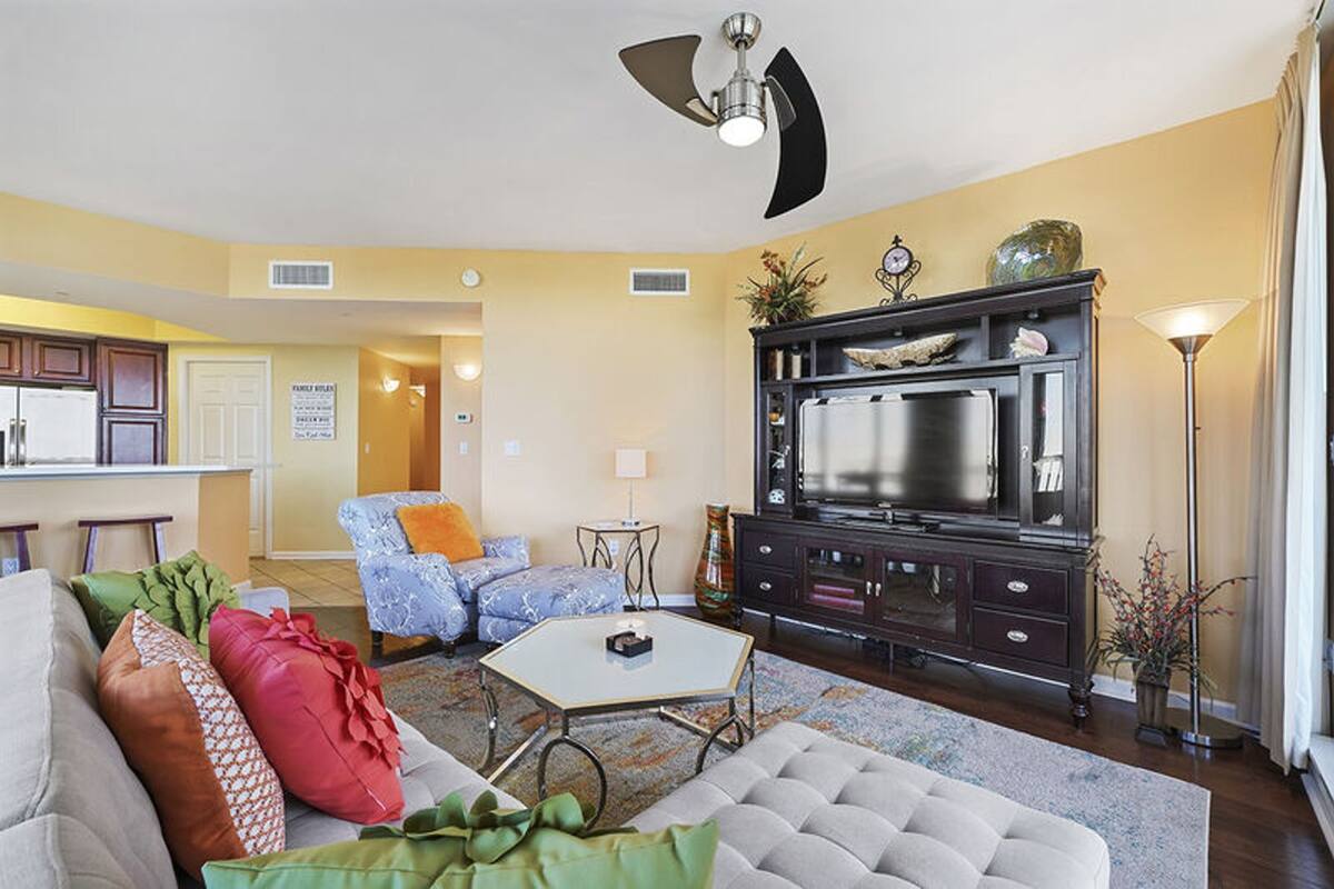 Condo, 3 Bedrooms | Living room | Flat-screen TV, DVD player