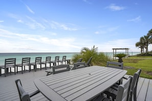 House, 5 Bedrooms | Balcony