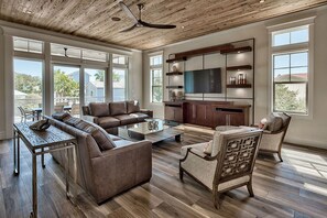 House, Multiple Beds | Living room