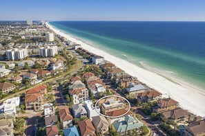 House, 4 Bedrooms | Exterior