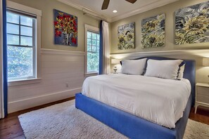 House, 6 Bedrooms