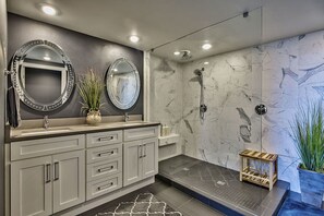 Appart'hôtel, 3 chambres | Salle de bain