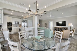 Condo, 4 Bedrooms | Dining