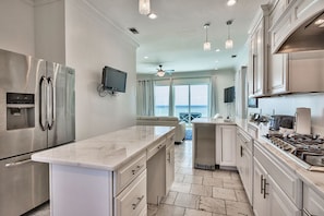 House, Multiple Beds | Private kitchen | Mini-fridge, microwave, oven - Sanctuary at Frangista Beach by Five Star Properties (Miramar Beach)