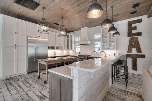 Huis, meerdere bedden | Privékeuken | Een koelkast, een magnetron, een oven, een kookplaat