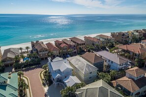 House, 5 Bedrooms | Exterior