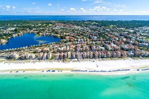 House, 5 Bedrooms | Beach