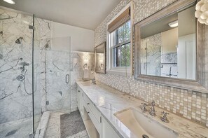 Ferienhaus, 5 Schlafzimmer | Badezimmer | Handtücher