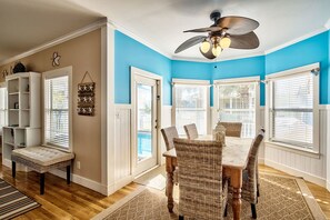 House, 4 Bedrooms | Dining