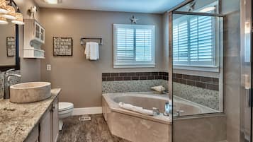 House, 4 Bedrooms | Bathroom | Towels