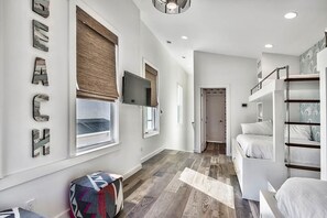 House, 4 Bedrooms | 4 bedrooms, individually decorated, individually furnished, bed sheets - Sugar Shack by Five Star Properties (Destin)