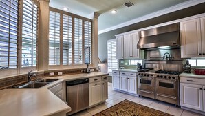 Private kitchen - Son Kissed by Five Star Properties (Destin)