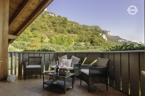 Apartment, 2 Bedrooms | Terrace/patio