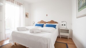 Apartment, 1 Bedroom | 1 bedroom, WiFi (free), bed sheets - Casa Davide (Riva del Garda)