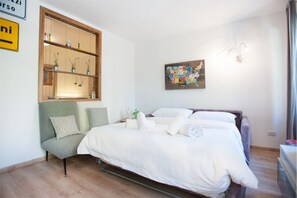 Apartment, 1 Schlafzimmer | Wohnbereich | Flachbildfernseher