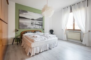 Accès au Wi-Fi (inclus), literie fournie