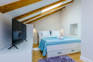 Apartamento (One-Bedroom Apartment) | 1 quarto, ferros/tábuas de passar roupa, Wi-Fi de cortesia