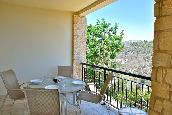 Căn hộ | Ban công