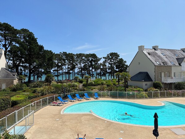 Piscine extérieure, piscine chauffée