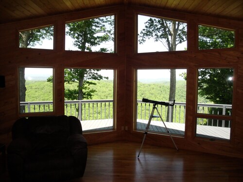 Great Location with Breathtaking Views in Greenbrier County, WV.