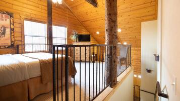 Family Cabin, 2 Bedrooms, Jetted Tub | Premium bedding, individually decorated, individually furnished