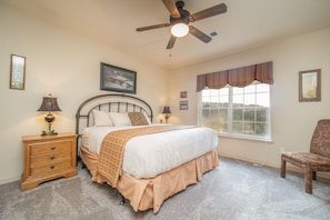 Family Condo, 3 Bedrooms, Golf View | Premium bedding, individually decorated, individually furnished - The Links at Thousand Hills (Branson)
