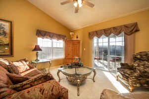 Family Condo, 3 Bedrooms, Golf View | Living area | 40-inch flat-screen TV with cable channels, TV, DVD player