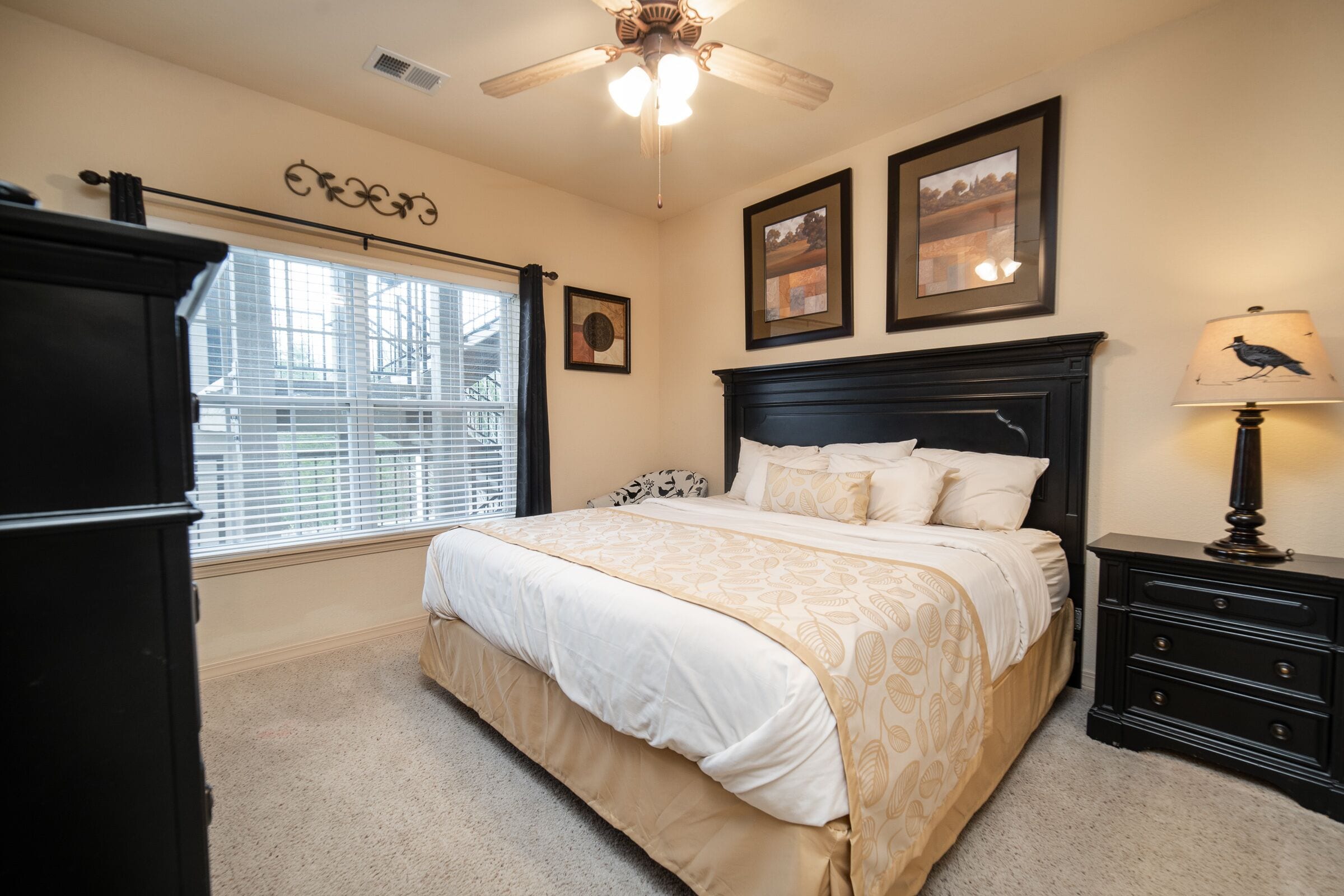 family condo, 3 bedrooms, golf view | 3 bedrooms, premium bedding, individually decorated