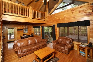 Interior - Black Bear Hibernation #2825 (Sevierville)