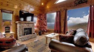 House, Multiple Beds (Lasting Impressions #240) | Living area