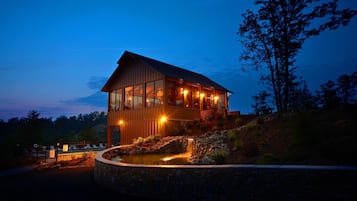 House, Multiple Beds (Lasting Impressions #240) | Exterior
