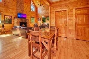 하우스, 침대(여러 개) (A Grand View Lodge  #540) | 내부