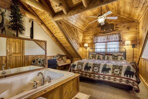 House, Multiple Beds (Lucky Logs #283) | 2 bedrooms, individually decorated, individually furnished, free WiFi - Lucky Logs #283 (Pigeon Forge)