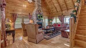 House, Multiple Beds (Absolutely Wonderful #304) | Living area - Absolutely Wonderful #304 (Sevierville)
