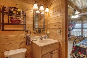 Bathroom - Absolutely Wonderful #304 (Sevierville)