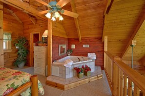 1 bedroom, individually decorated, individually furnished, free WiFi