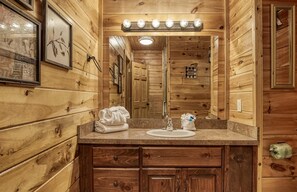 Casa, varias camas (Camelot #266) | Baño | Toallas