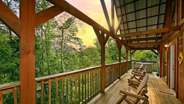 Ferienhaus, Mehrere Betten (A Bear's Eye View #251) | Terrasse/Patio