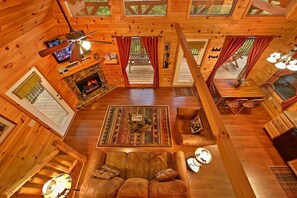 Maison, plusieurs lits (A Bear's Eye View #251) | Coin séjour