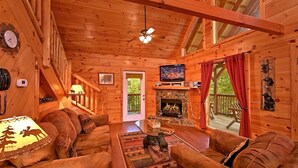 Ferienhaus, Mehrere Betten (A Bear's Eye View #251) | Wohnbereich