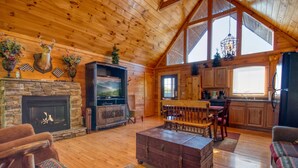 House, Multiple Beds (Buckhead #259) | Living area