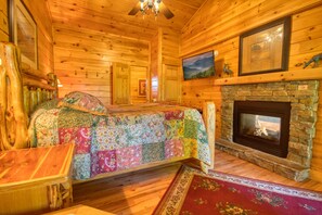 House, Multiple Beds (Buckhead #259) | 2 bedrooms, individually decorated, individually furnished, free WiFi - Buckhead #259 (Sevierville)