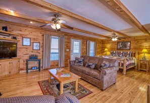 Maison, 1 très grand lit et 1 canapé-lit (Mountain Serene #119) | Coin séjour