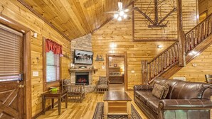 House, Multiple Beds (A New Beginning #522) | Living room - A New Beginning #522 (Cosby)