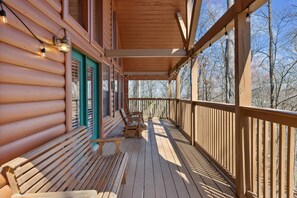 House, Multiple Beds (A Tranquility Den #210) | Terrace/patio - A Tranquility Den #210 (Pigeon Forge)